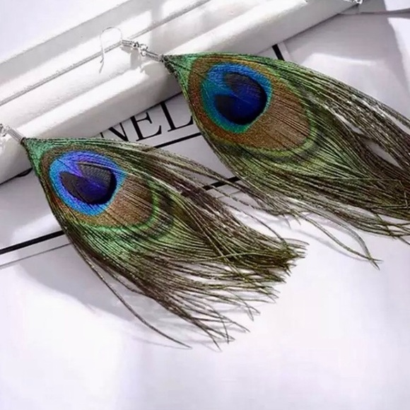 “Showtime” Peacock Bird Feather Statement Earrings - Picture 4 of 12